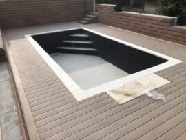 terasa k bazénu, wodparket